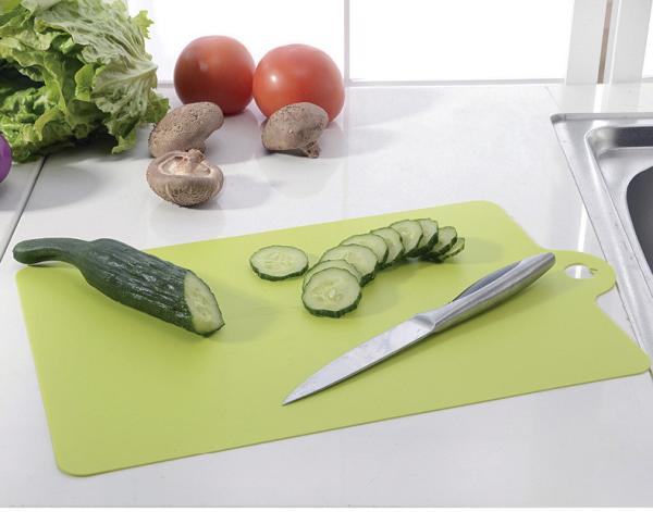 environmentally friendly plastic PP cutting board 29*19cm great promotion gifts