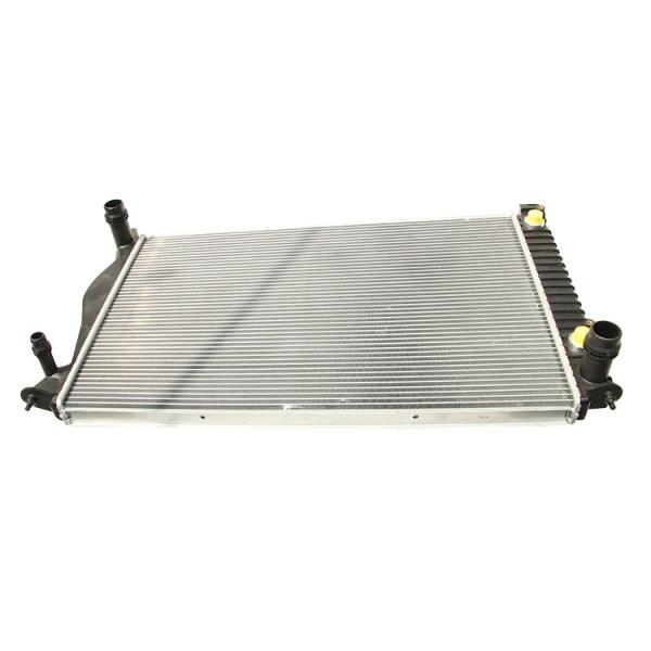 Audi Car Engine Parts 1 Year Warranty 4F0121251AF Engine Cooling Radiator for