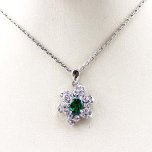Wholesale Sterling Silver Cable Chain Oval Green Cubic Zircon Pendant Necklce (P10) from china suppliers