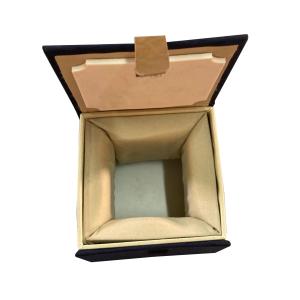 Wholesale Wholesale Customized Luxury Chinese Traditional Design Recyclable Paperboard Gift Packaging Box Jewelry Packing Box from china suppliers