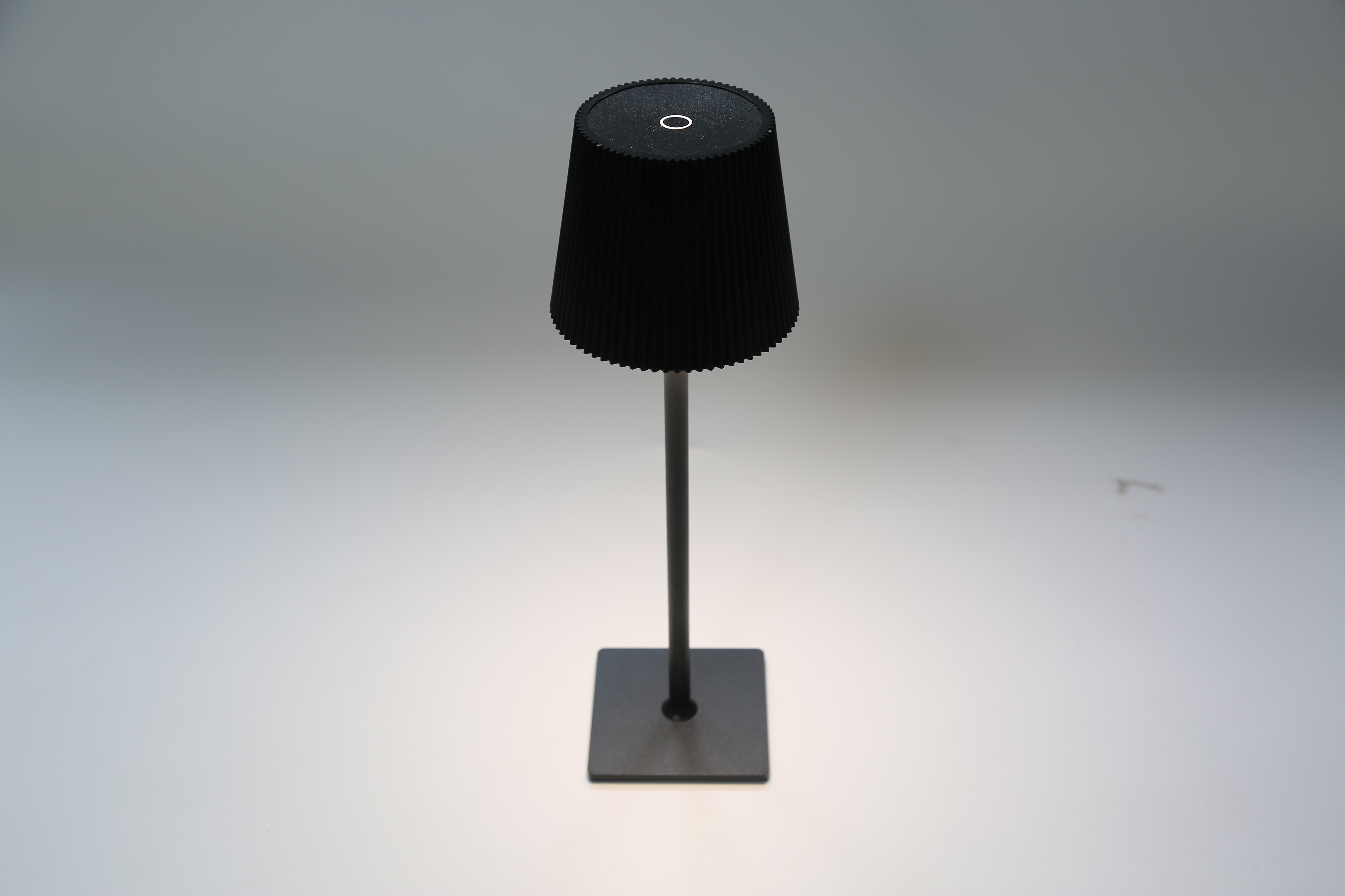 AC100 - 240V Led Table Lamp With Rechargeable Switch Control Touch Control