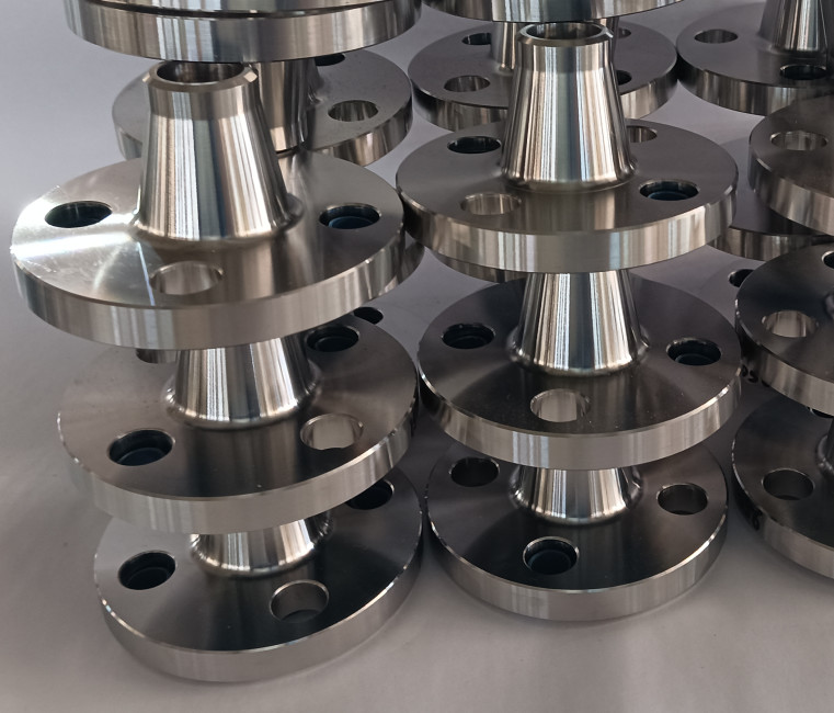 Class 150 ASTM A182 F316/F316L Stainless Steel Pipe Flanges WN RF Weld Neck Raised Face