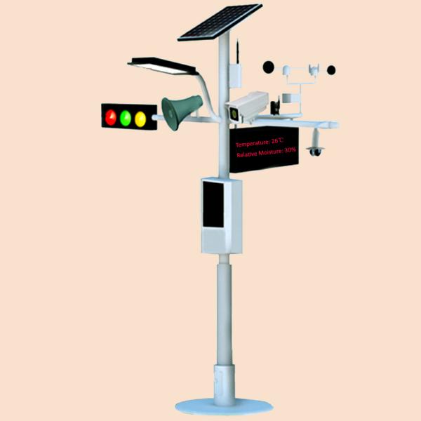 Q235 Carbon Steel Street Traffic Light Pole 7 Shape For Highway Roadway