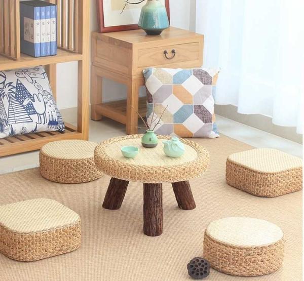 The cane makes up tatami tea table window table of the sitting room windows