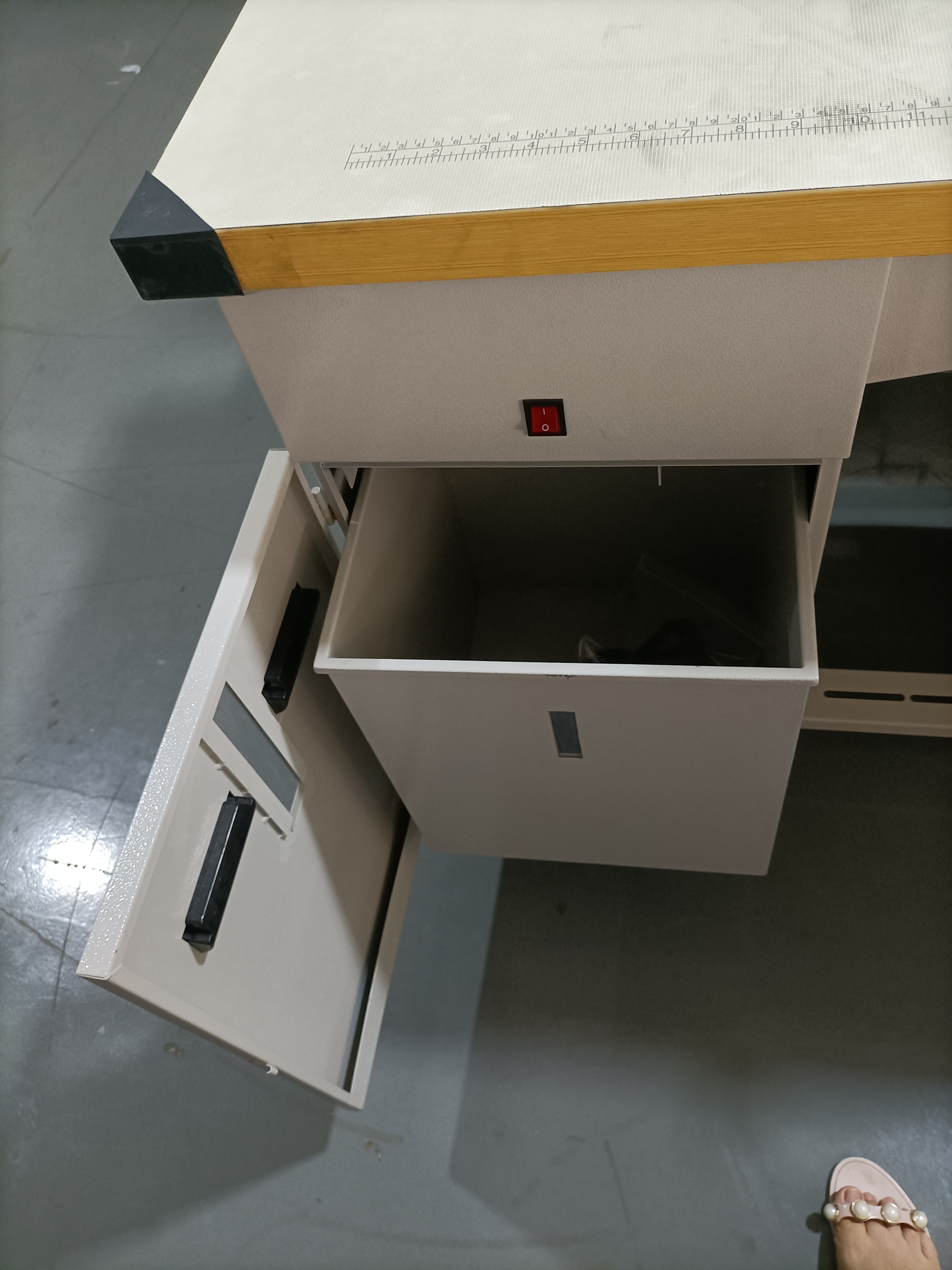 High Speed Leather Skiving Machine Smooth Operation With High Productivity