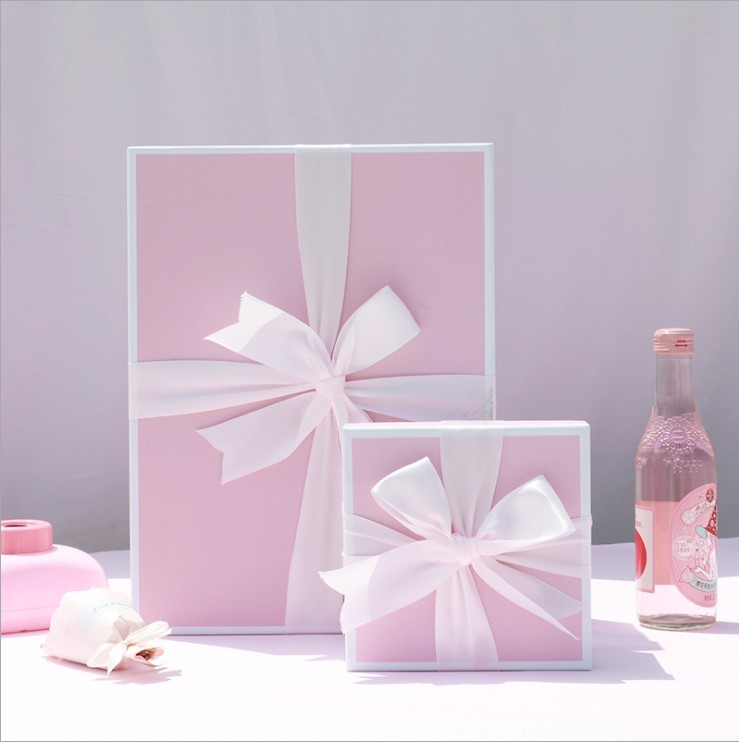 300gsm Ribbon UV Coating CMYK Recycled Paper Gift Boxes