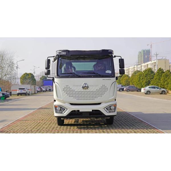 Euro 3 4 5 6 Emission Standard Sinotruk Howo 4*2 Sprinkler Truck for Road Dust Prevention
