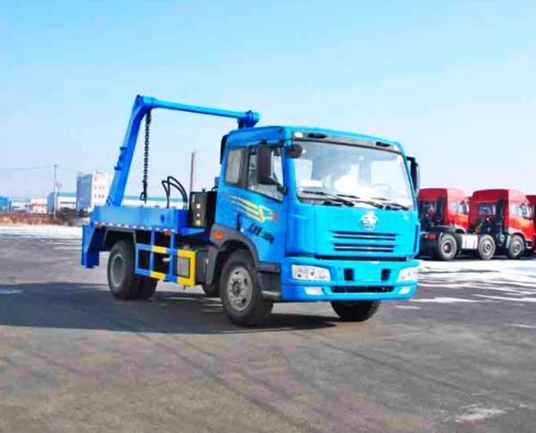 Skip Loading Waste Collection Trucks Self Dumping 10m3 / 12m3 Volume Swing Arm