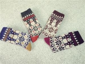 Wholesale Supersoft christmas snowman design winter acrylic dress hosiery in high warmth for female from china suppliers