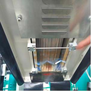 8 Work Station Auto Hot Stamping Machine For Small Container Printing 45pcs/Min