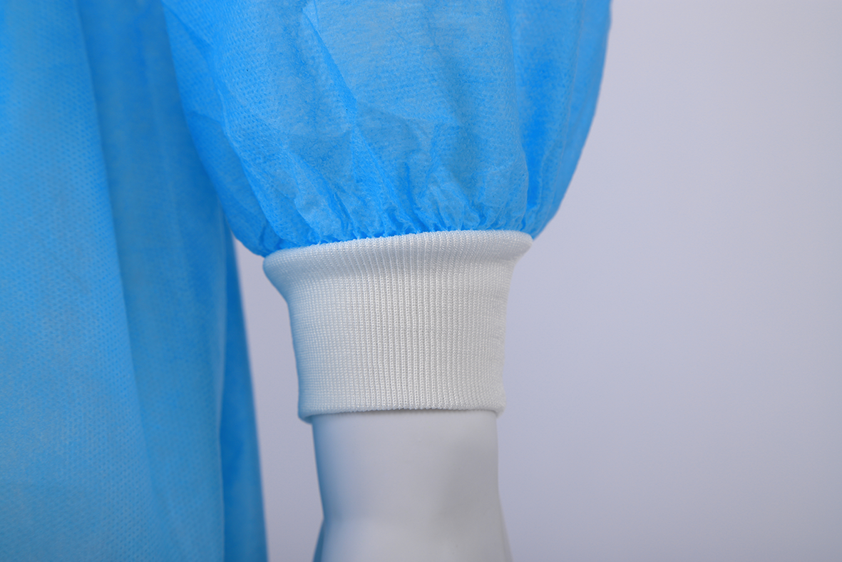 PE Laminated Level 1 Disposable Isolation Gowns Waterproof Nonwoven Isolation Gown Long Sleeve