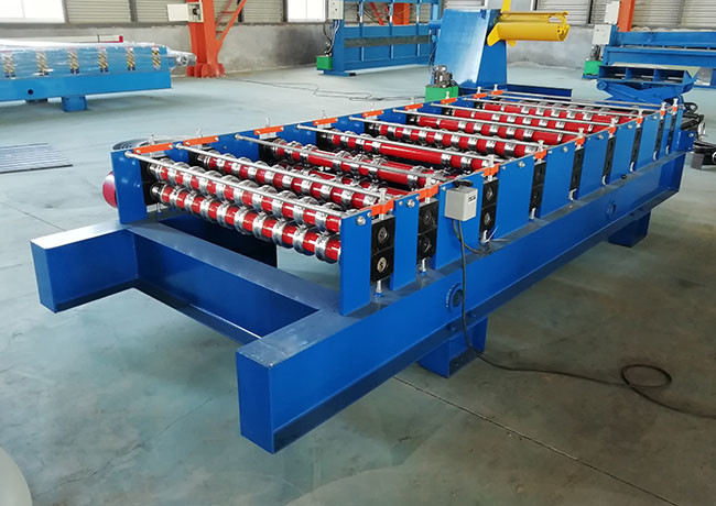 Manual Control Roof Panel Roll Forming Machine Power Supply 380V 60HZ 3 PHASES