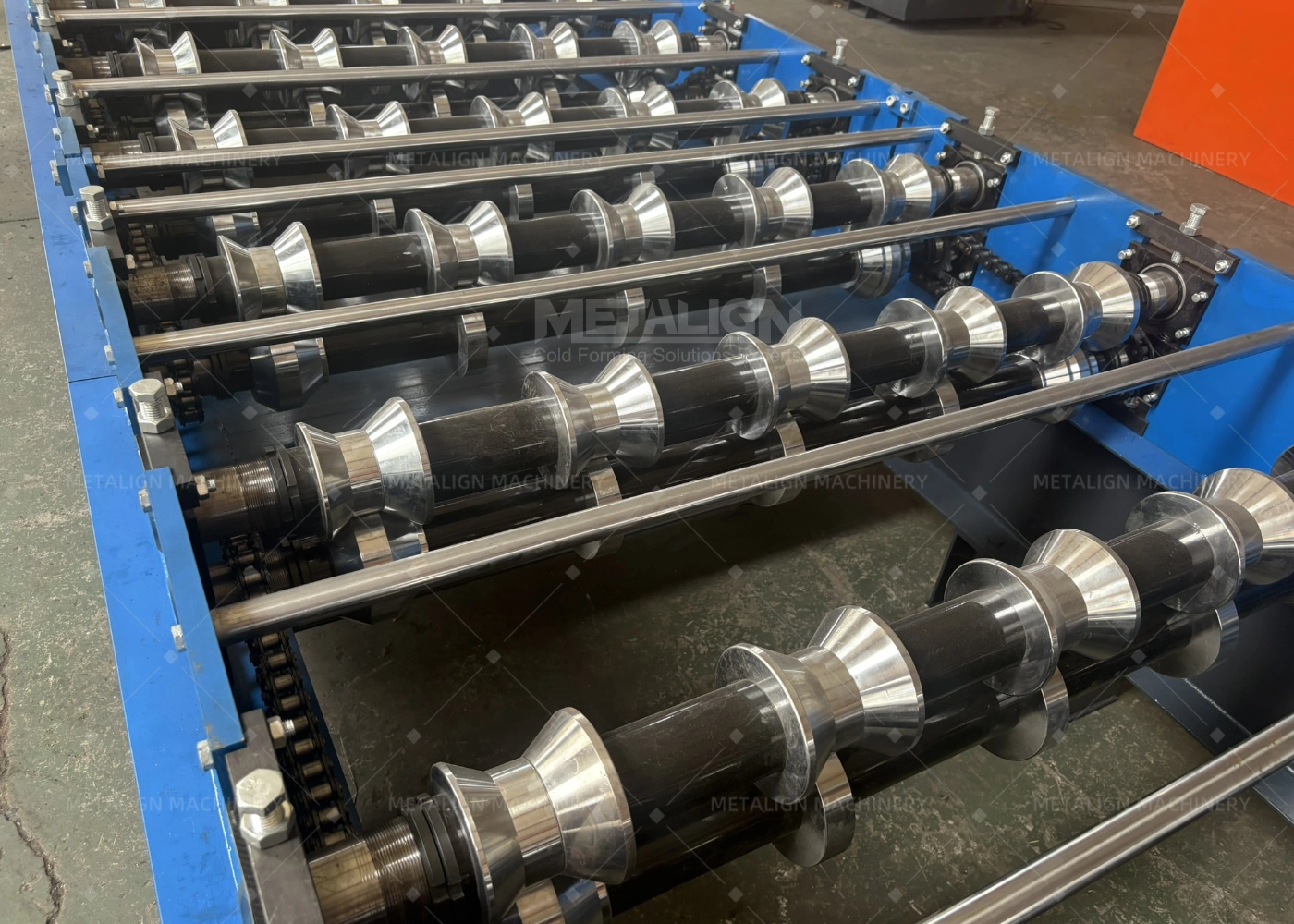 Chain Driven Roofing Roll Forming Machine with 18 Forming Stations and 5.5Kw Motor Power