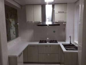 Wholesale Wood grain MFC kitchen cabinet,Modern kitchen furniture,Cheap Kitchen,U-shape cupboard from china suppliers