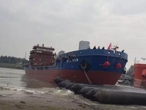 Wholesale Dia 2.5 Meter Marine Air Bags 8 Layer Ship Launching Airbags 20m Length from china suppliers
