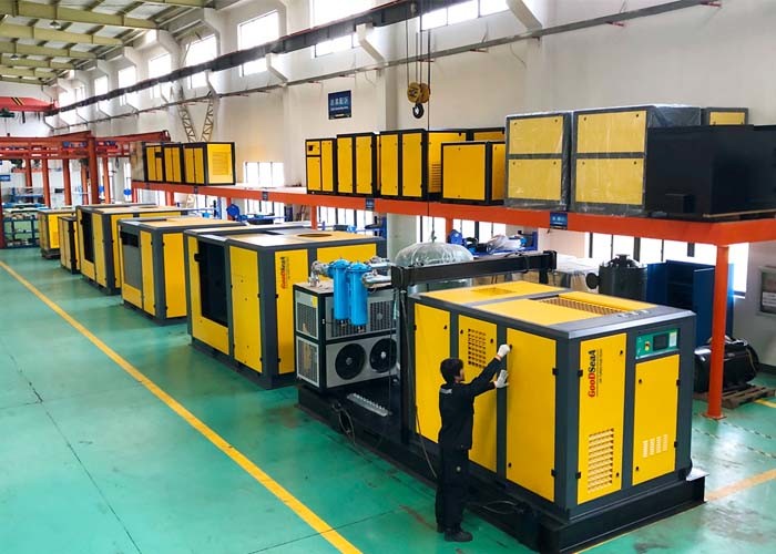 Rotary Screw Type 220kw 2 Stage Air Compressor Less - Leakage Design
