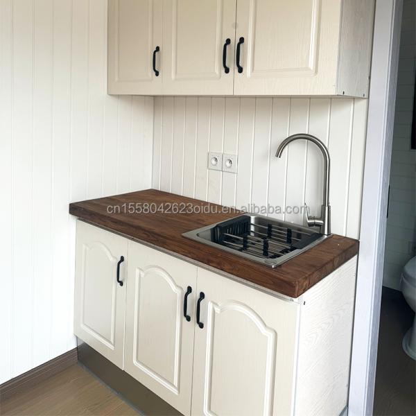 20ft Light Steel Hotel Container House with 50/75/100mm Wave Sandwich Panel Wall