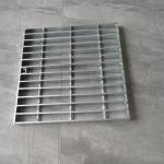High Bearing Capacity Galvanized Steel Grating Silver Pressure Welded