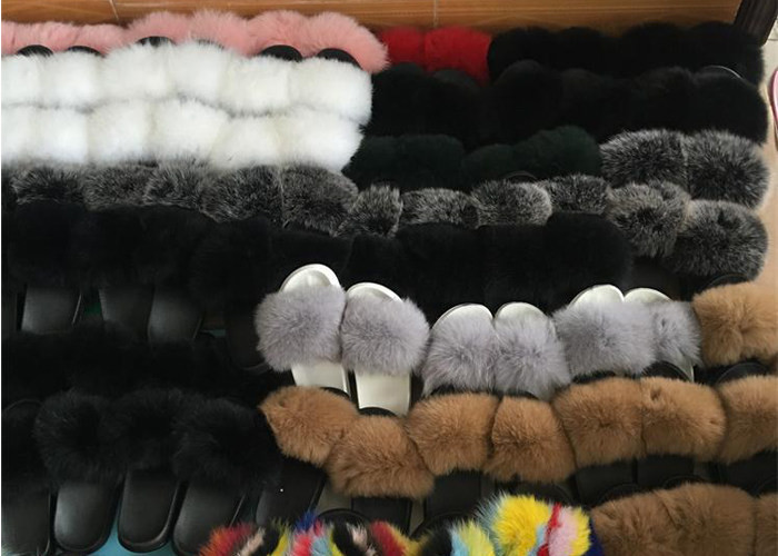 Light Grey Genuine Fur Furry House Slippers Soft For Indoor / Ourdoor