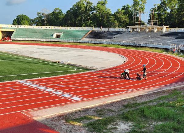ECO Friendly Semi-prefabricated Polyurethane Plastic Track Surface Material For
