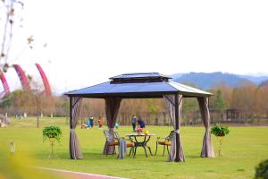 Wholesale Post 76×76MM 3*4 Rust Proof Polycarbonate Roof Gazebo from china suppliers