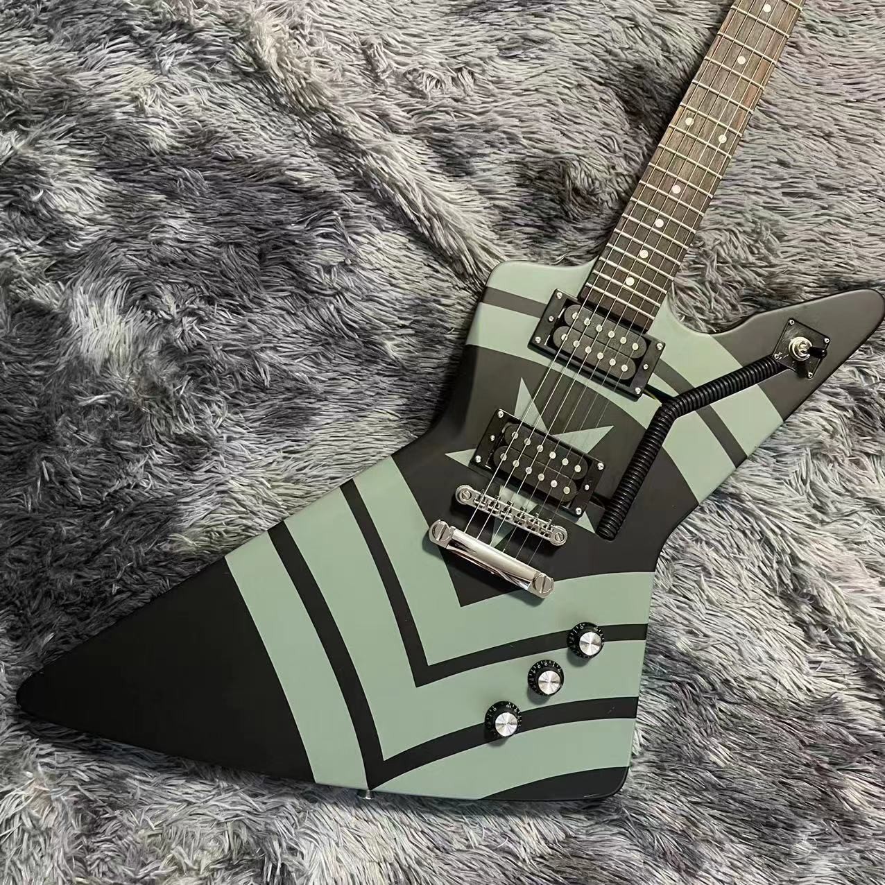 Custom Grand Explorer Electric Guitar Pipe Body