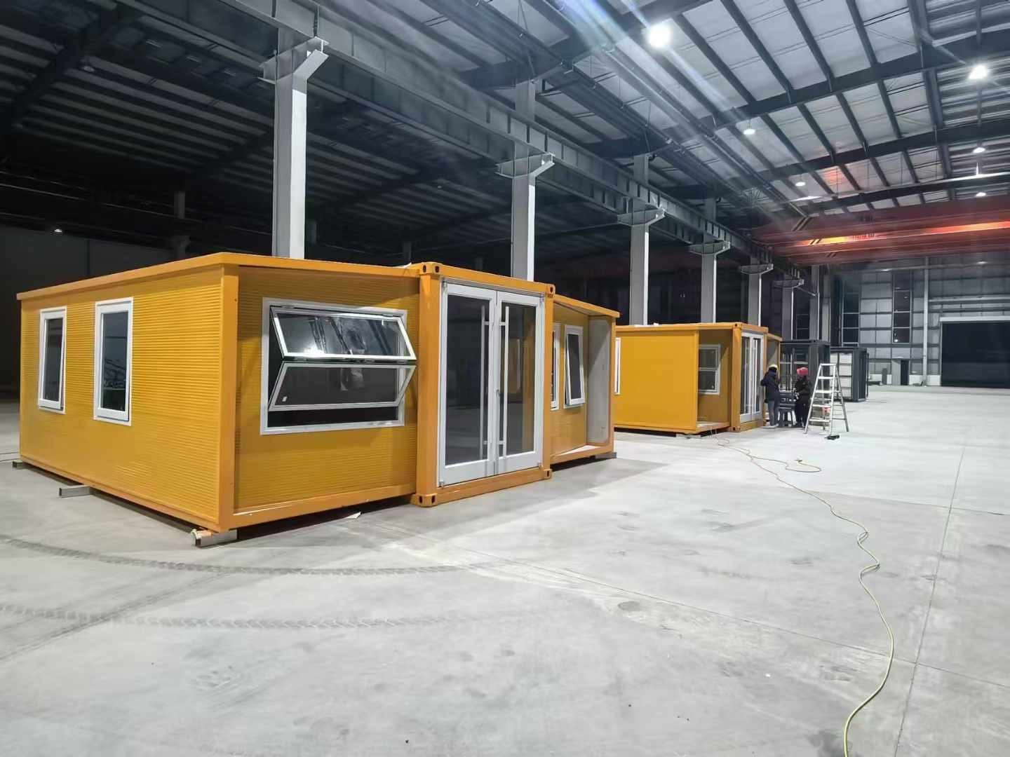 Pre-installed Plumbing System Expandable Container House featuring Polyurethane