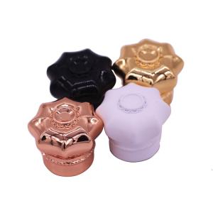 Wholesale Design Unique Crystal Zinc Alloy Perfume Cover , Flower Shape Metal Crown Cover from china suppliers