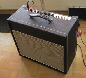 Wholesale Vox Style All Tube Guitar Amplifier Combo 30W with ReverbGain, Fat Switch, Treble, Bass, Middle, Volume, Reverb from china suppliers