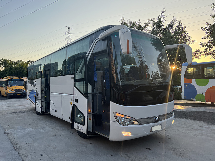 October 2016 Yutong 47 Seats LHD Used Bus Coach With Diesel Engine
