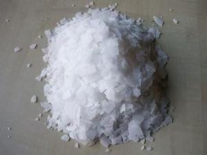 Wholesale Translucent 99.9 Sodium Hydroxide Powder NaOH 1310 73 2 Cas Number from china suppliers
