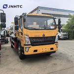HOWO 6 Wheel Asphalt Bitumen Distributor Bitumen Sprayer Truck For Sale