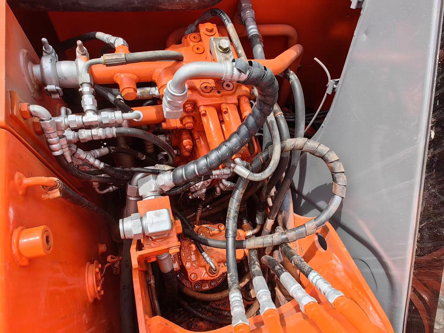 Original Used Hitachi ZX80 Mini Excavator 95% New Excellent Performance