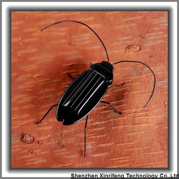 Solar Robotic Bug Toys Cockroach Solar Plastic Cockroach Toy