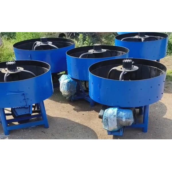 Mobile Vertical Concrete Pan Mixer Flat-Mouth Mixer Machine For Road