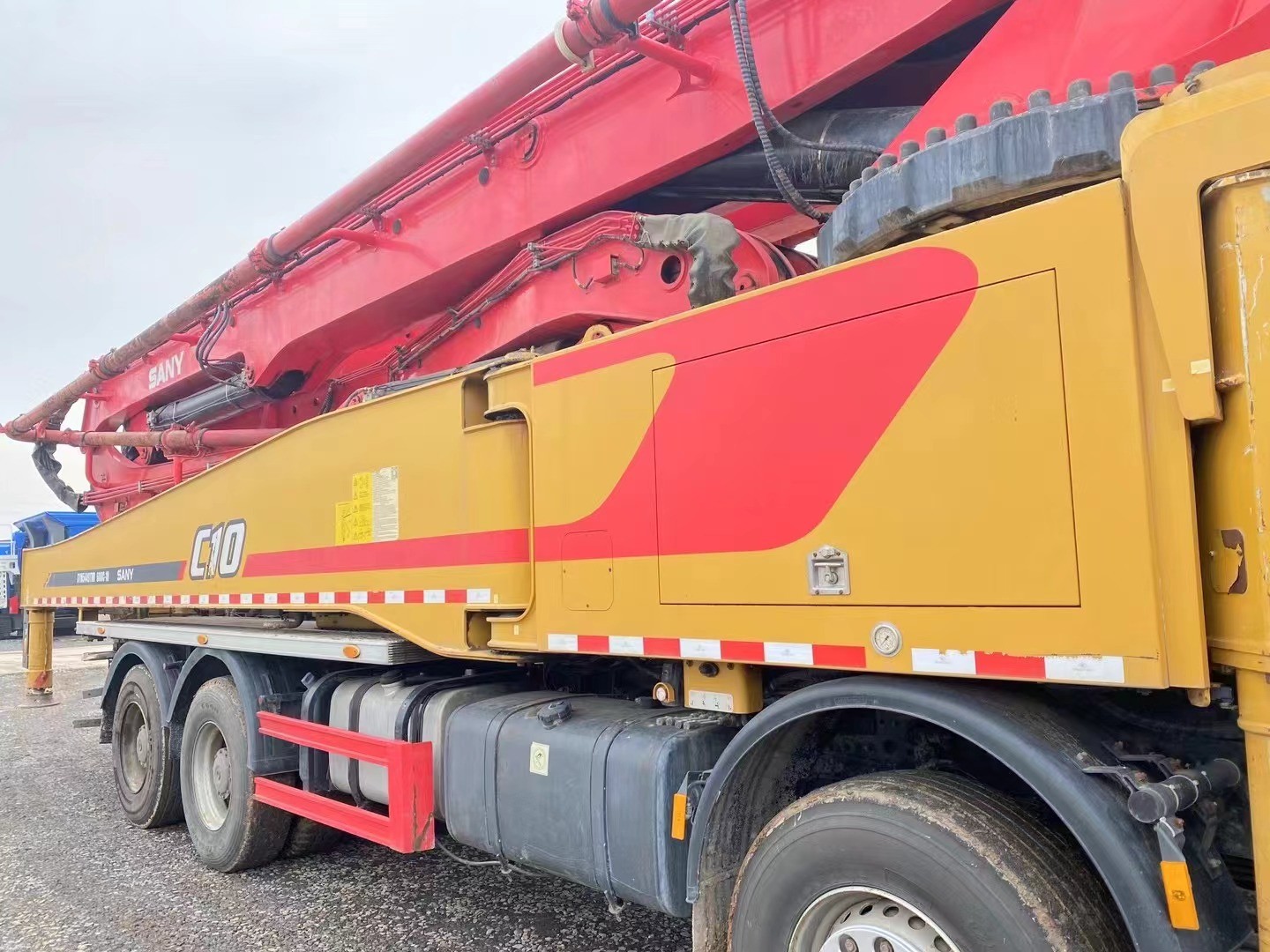 SYM5449THB Sany Benz Used Concrete Pump Truck 56m 49M 62M 60M 2020 White Orange And Red Color