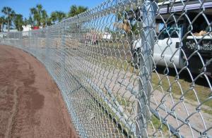 Wholesale Professional Chain Link Panels , Diamond Chain Link Mesh Fence 1~5m Height from china suppliers