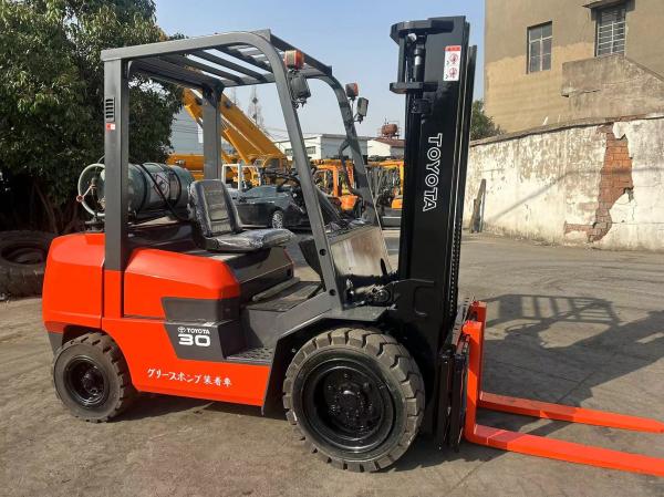 FGZN30 TOYOTA Forklift Used LPG 3 Ton Fork Lifting Machine LPG GAS Japanese