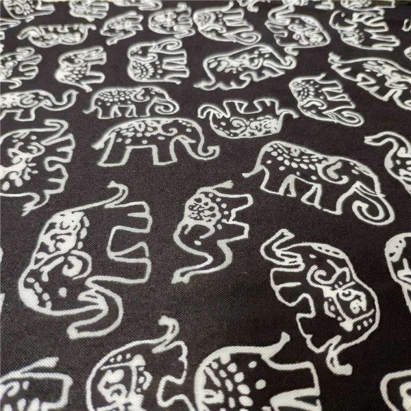 95GSM Printed Rayon Fabric Environmentally Friendly Dyes Moisture Absorption