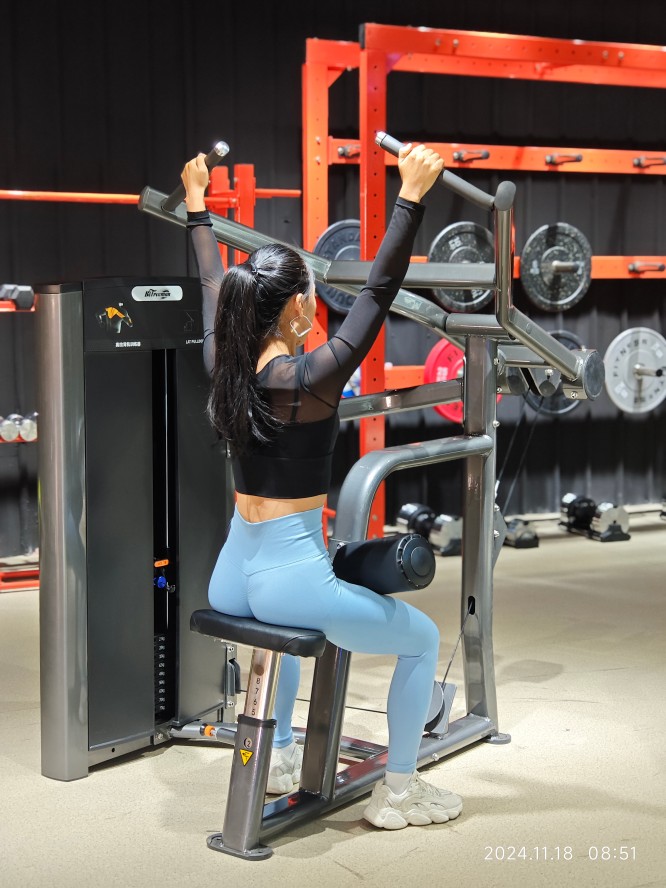 Lat Pulldown Indoor Commercial Pin Loaded Gym Equipment for Distribution