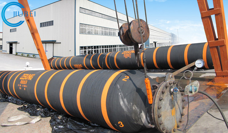 Black Rubber Self Floating Dredge Hose Abrasion Resistant -30C-80C Temperature Range