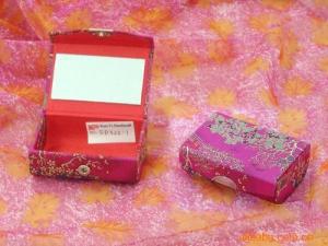 Wholesale 2012 exquist satin lipstick case, designer cosmetic bags and cases G2756 from china suppliers