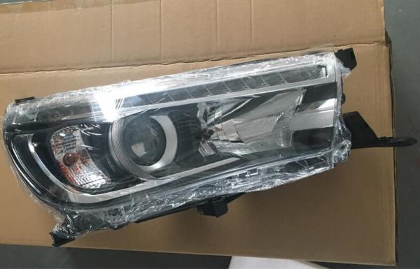 OE Style Spare Parts For Toyota Hilux 2015 Revo Head Lamp Assy Halogen and LED Light