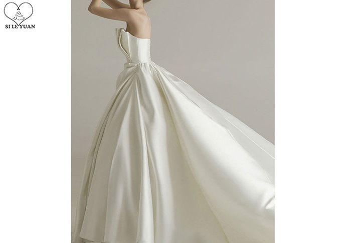 Cream luxury Unique Ball Gown Wedding Dresses Satin Long Tail Big Pleats