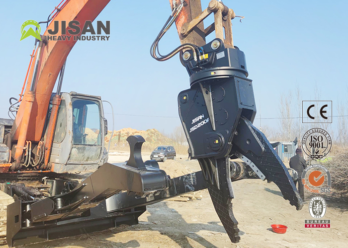 Dismantling Abandoned Containers Ships Hydraulic Rotating Pulverizer For Excavator