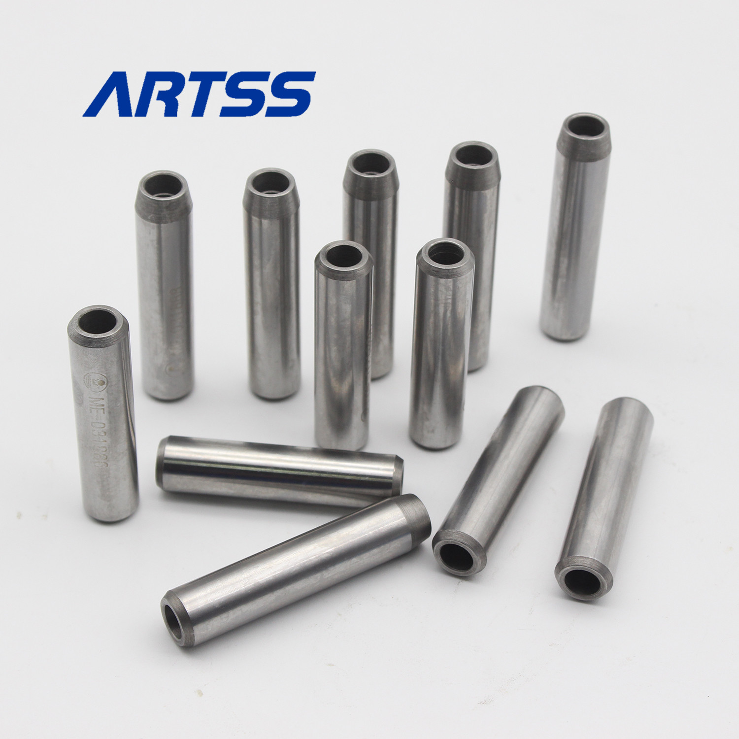 High Quality ME031888 Diesel Engine Parts 6D16T 6D16 Intake Exhaust Valve Guide For Mitsubishi Excavator Spare Parts