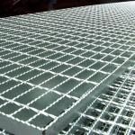 2mm Thickness Hot Dip Galvanized Serrated Steel Grating For Floor