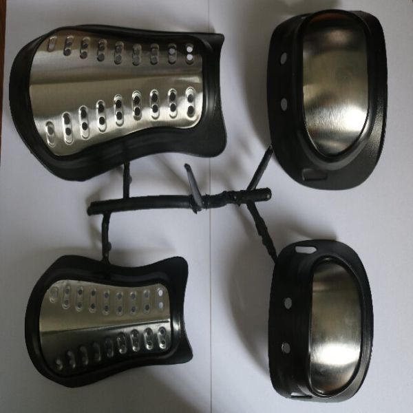 250 Ton Low Work Table Vertical Injection Molding Machine For Making Skateboard