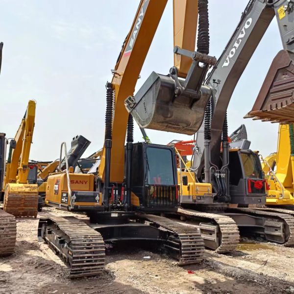 Global Second Hand SANY SY215C Hydraulic Excavator with 1.1m3 Bucket Capacity