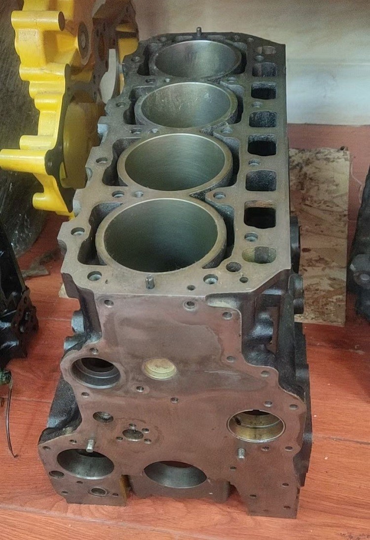 4TNE88 Excavator Engine Parts Yanmar 4TNV94 Cylinder Block